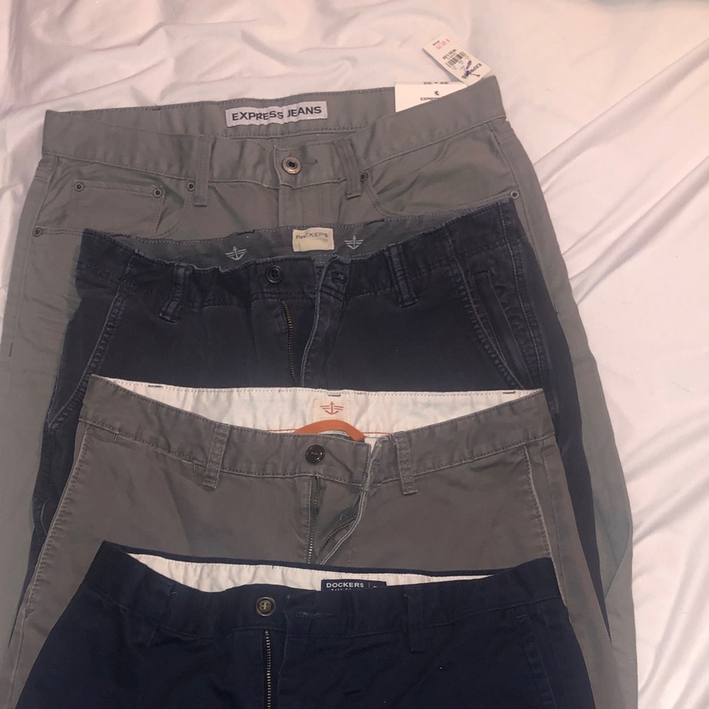 3 pairs of men’s Dockers and 1 brand new pair of Express jeans size 32x32